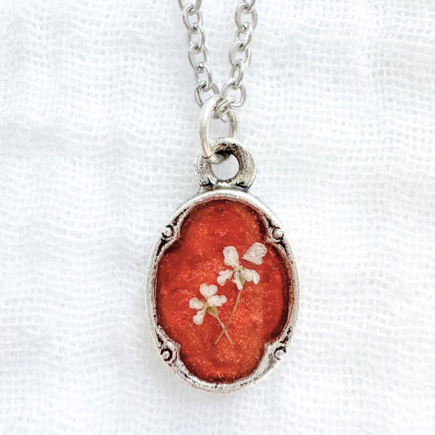 Sabrina Mini Ornate Pressed Flower Necklace | Silver