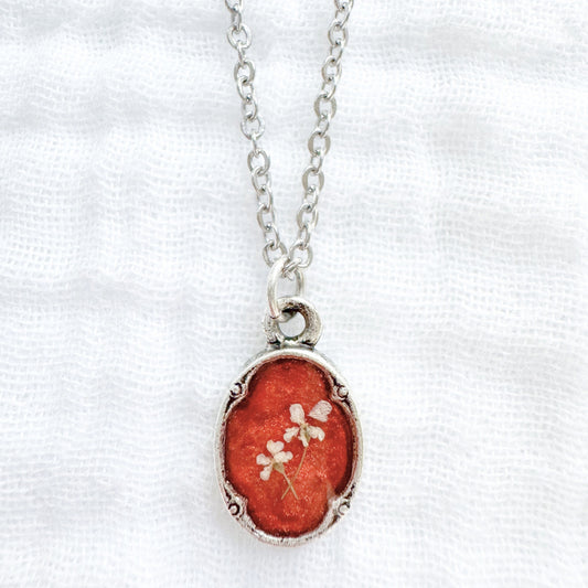 Sabrina Mini Ornate Pressed Flower Necklace | Silver