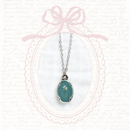 Elinor Mini Ornate Pressed Flower Necklace | Silver