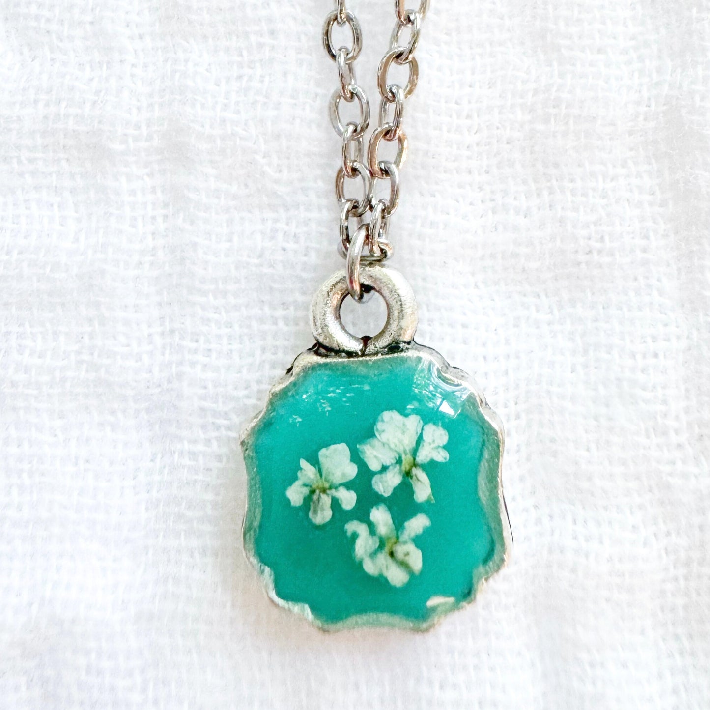 Ophelia Mini Frame Pressed Flower Necklace | Silver