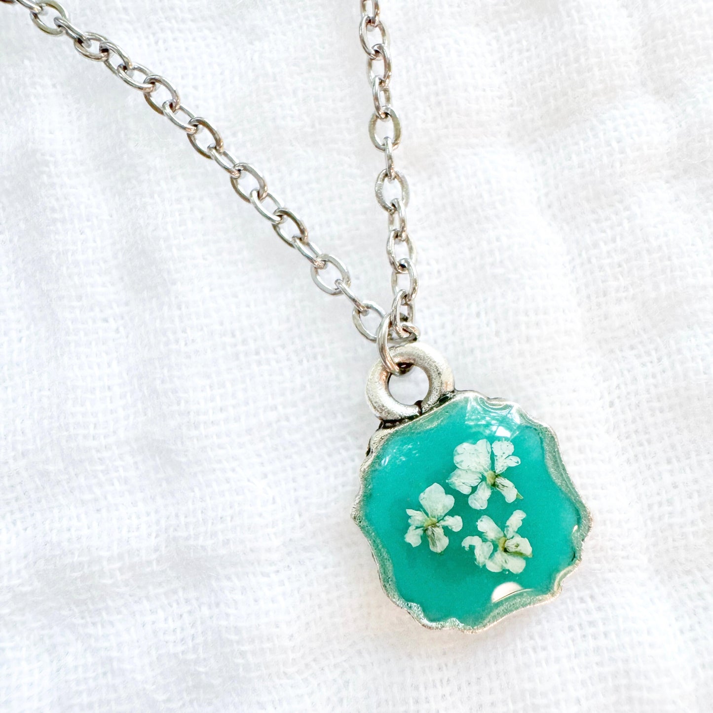 Ophelia Mini Frame Pressed Flower Necklace | Silver