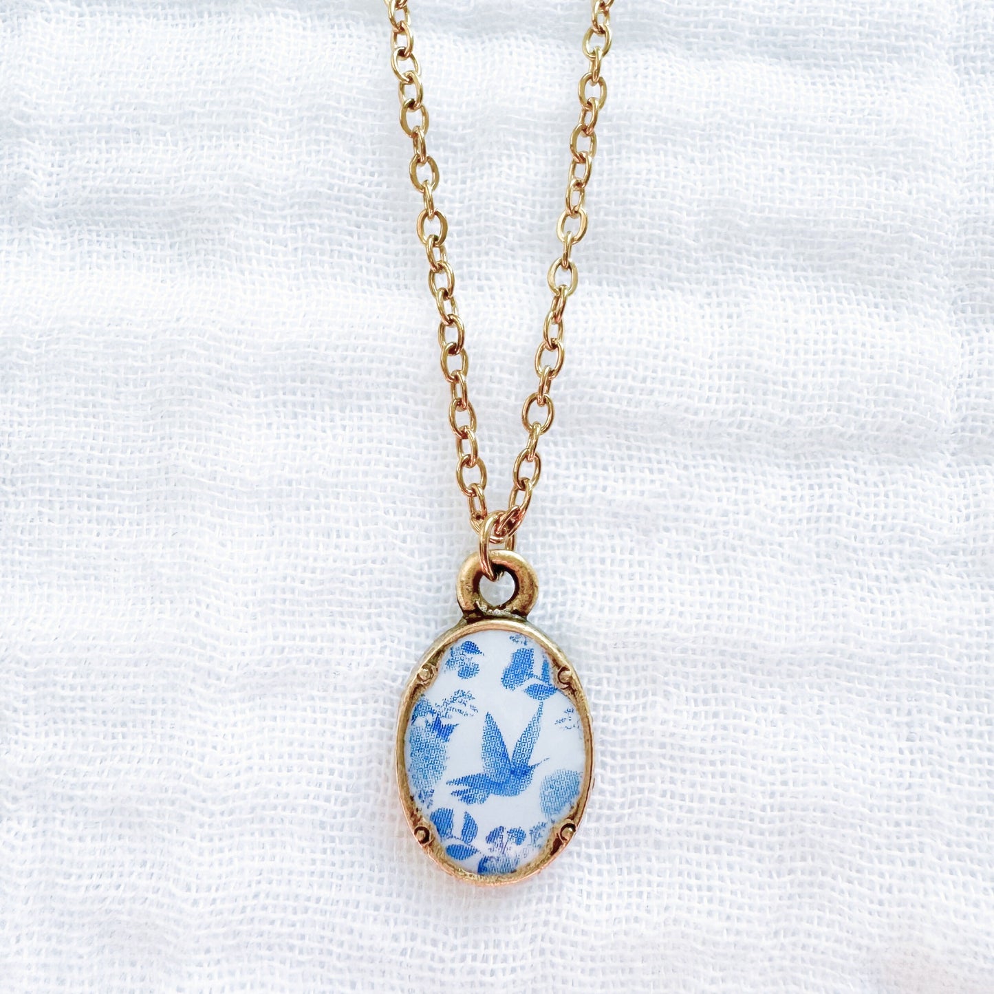 Toile d'oiseaux Mini Ornate Necklace | Gold