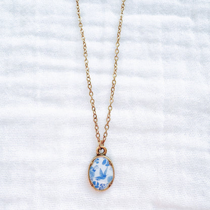 Toile d'oiseaux Mini Ornate Necklace | Gold