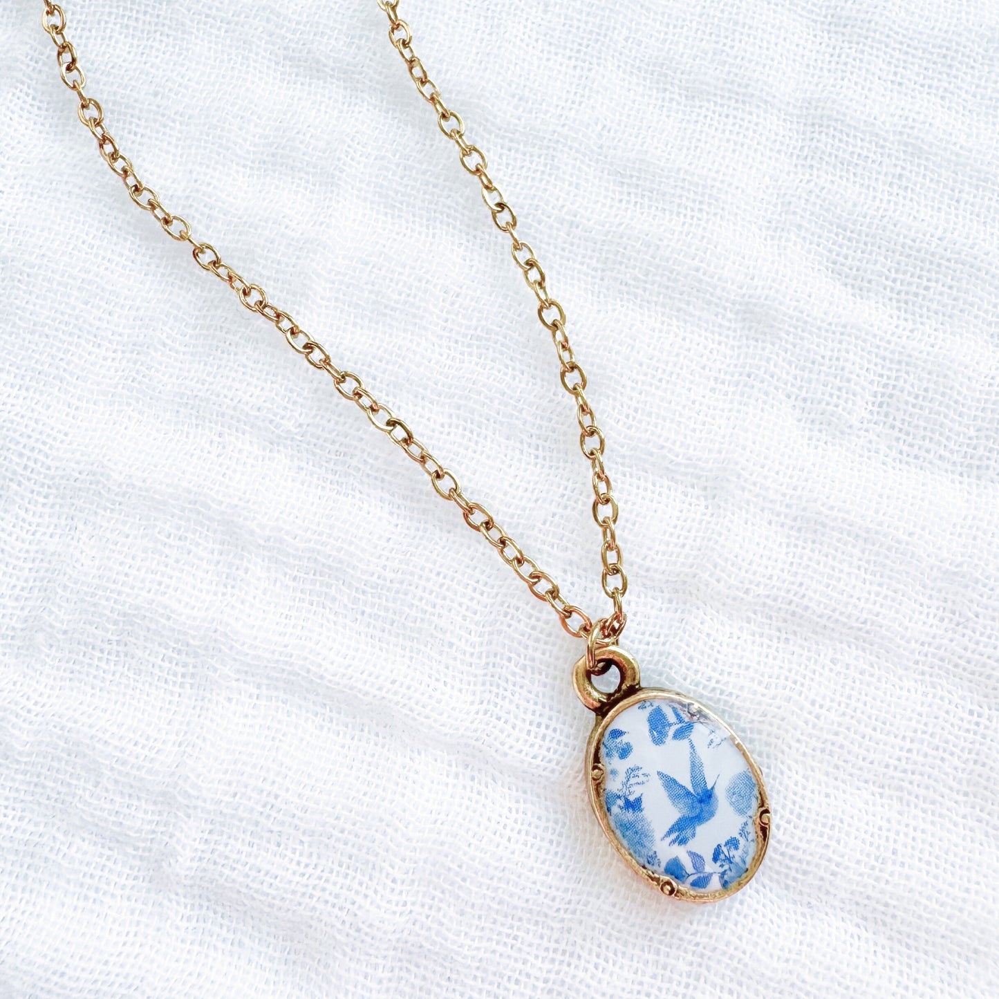 Toile d'oiseaux Mini Ornate Necklace | Gold