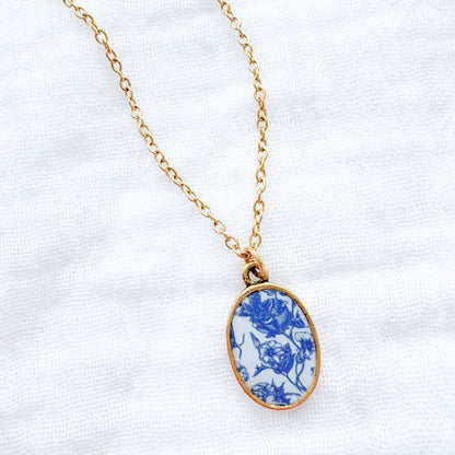 Toile de papillon Classic Oval Necklace | Gold