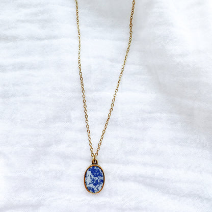 Toile de papillon Classic Oval Necklace | Gold