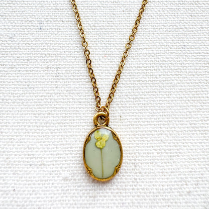 Trixie Pressed Flower Necklace | Gold