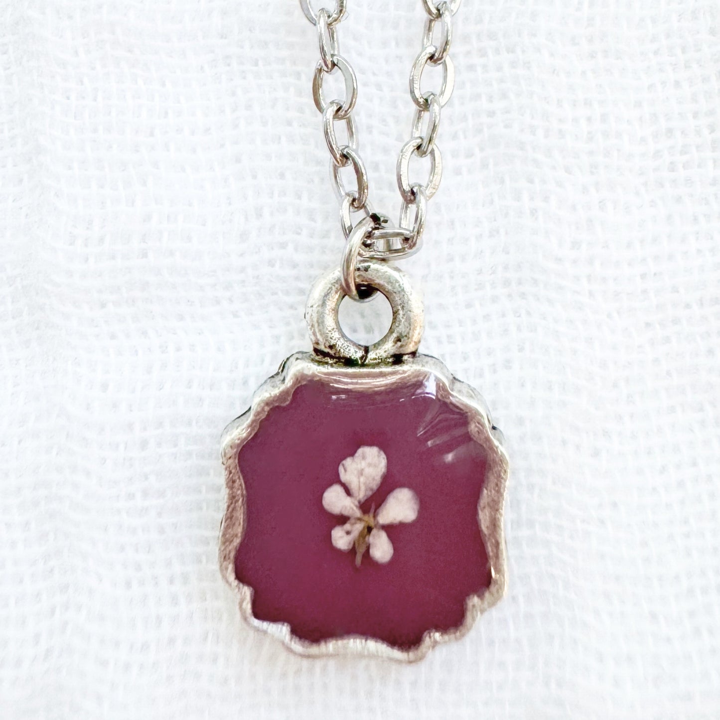 Twila Mini Ornate Pressed Flower Necklace | Silver