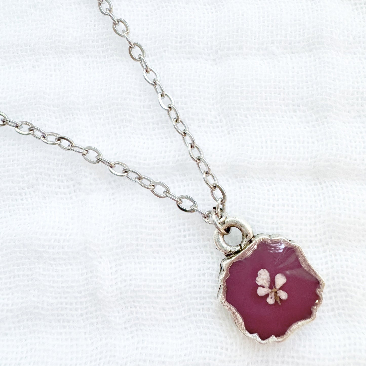 Twila Mini Ornate Pressed Flower Necklace | Silver