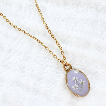 Violet Mini Ornate Pressed Flower Necklace | Gold