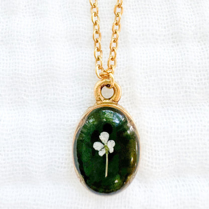 Elphie Mini Ornate Pressed Flower Necklace | Gold