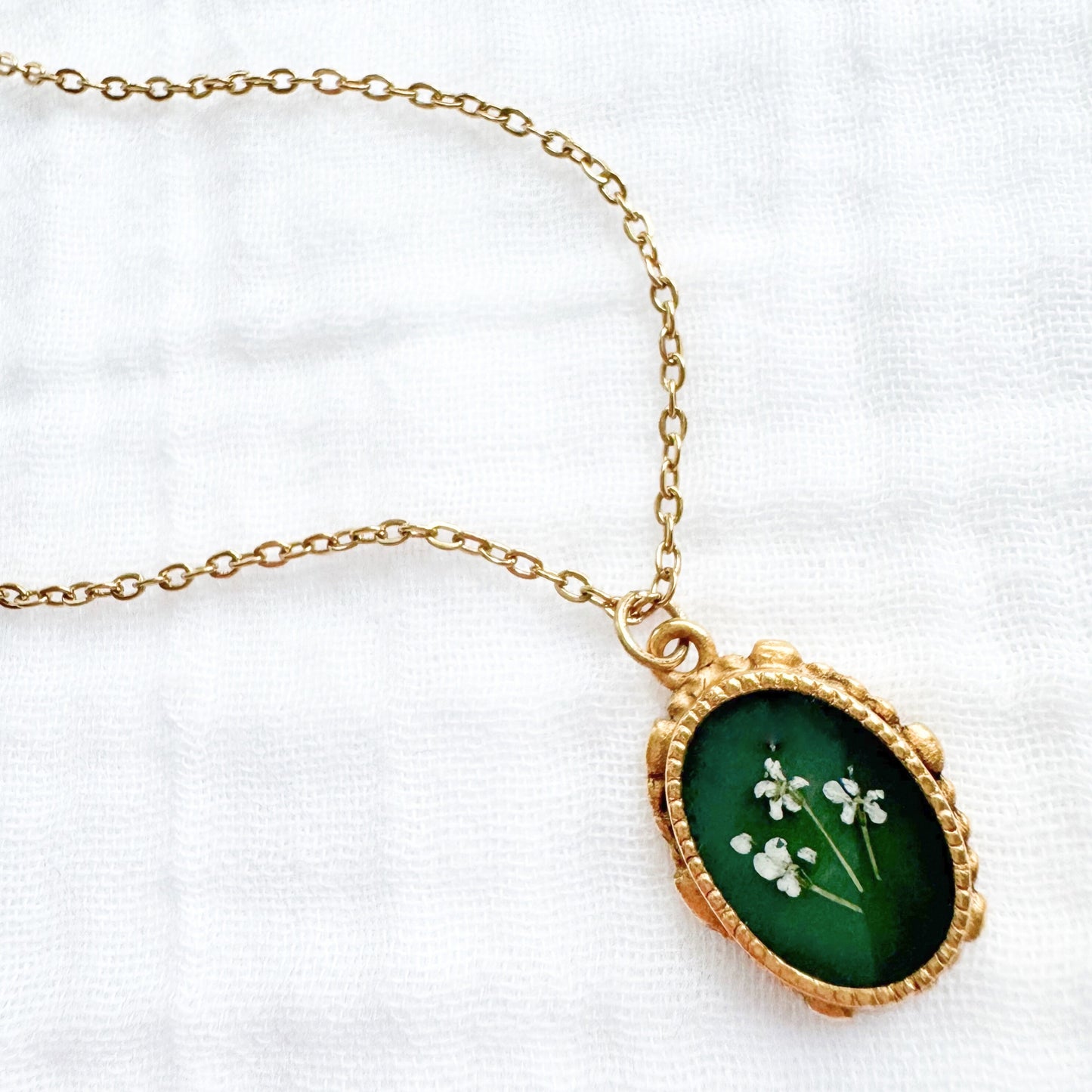 Fern Ornate Pressed Flower Necklace | Gold